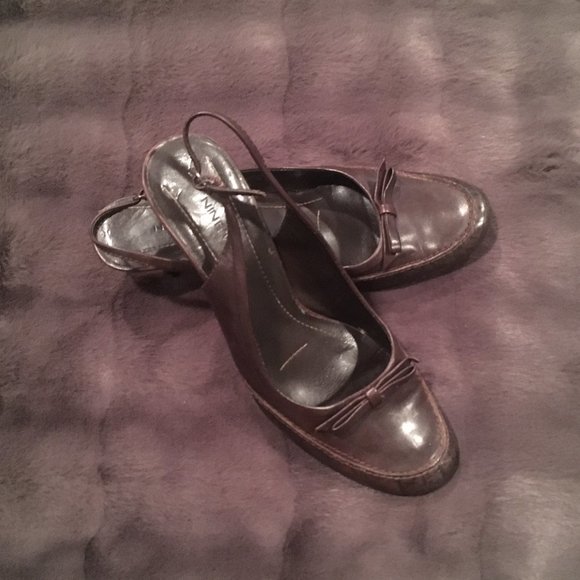 Nine West Slingback Heels with Bow & Reptile Print Accent - Brown (Size: 7.5M) - Picture 1 of 7